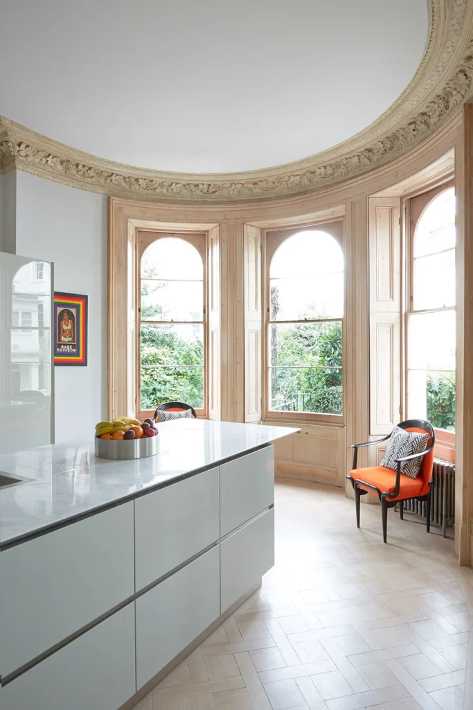 Kensington Park Gardens townhouse with elegant period façade and modern rear extension
